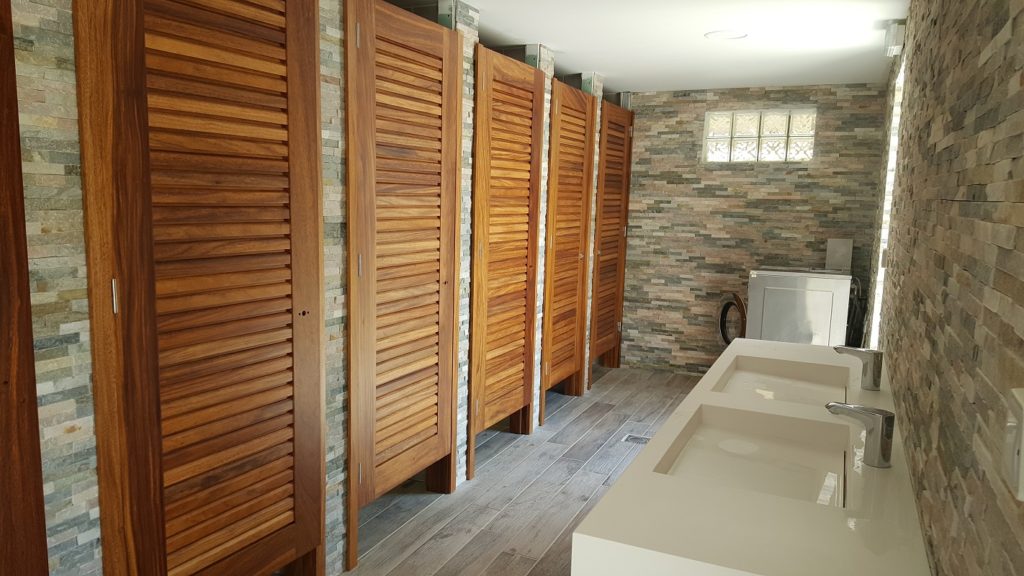 sanitaire exterieur camping